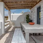 Mikri Villa *