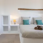 Villa Mikri *