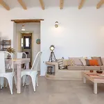 Mikri Villa *