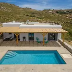 Villa Mikri