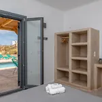 Villa Mikri *