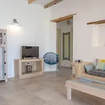 Villa Mikri